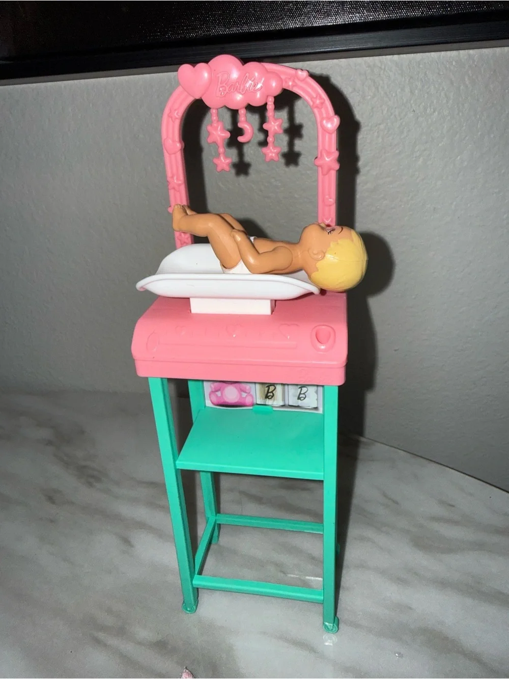 Barbie baby playset 2 babies changing station play blanket & toys